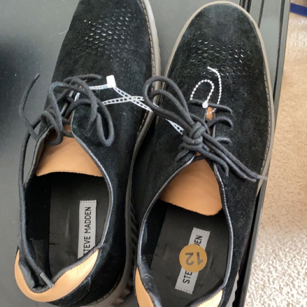 Black and Tan Steve Madden men’s dress shoes